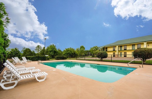 Heber Springs Hotel | Quality Inn & Conference Center