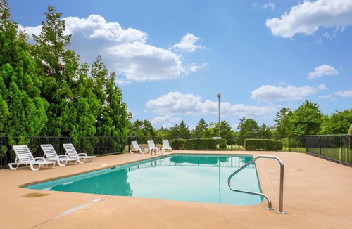 Heber Springs Hotel | Quality Inn & Conference Center