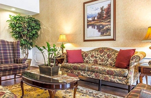 Conyers Hotel | Quality Inn Conyers I-20