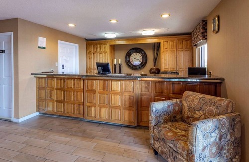 Russellville Hotel | Quality Inn Russellville I-40