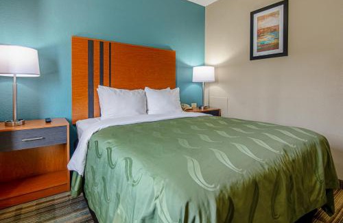 Bristol Hotel | Quality Inn & Suites Bristol North