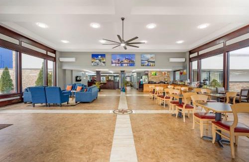 East Ridge Hotel | Quality Inn & Suites Chattanooga-East Ridge