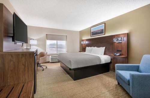 Richland Hotel | Quality Inn & Suites near Owensboro & Holiday World GOLD AWARD WINNER