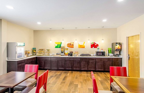 Gonzales Hotel | Quality Inn & Suites Near Tanger Outlet Mall