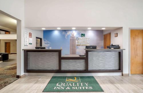 Broadmoor Hotel | Quality Suites Baton Rouge East - Denham Springs
