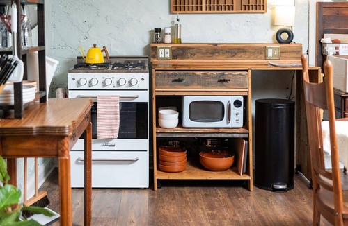 Staunton Apartment | Queen City Hideaway - walk downtown, newly reno, classic, and cozy with views!