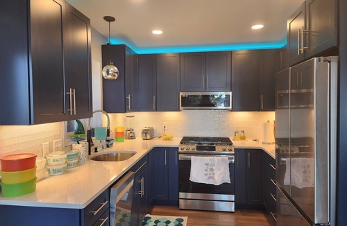 Brooklyn House | Quiet 2-bedroom bungalow with AC on Wamplers Lake