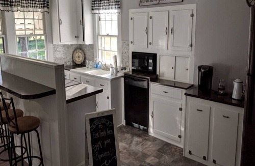 Denton House | Quiet Acres Farmhouse at Fine Family Farm
