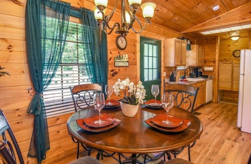 Sevierville Cabin | Quiet One-Level Cabin, Hot Tub, Fire Pit, WiFi, Parkway Close