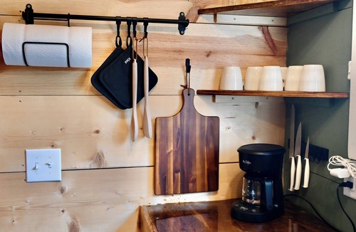 Hartville Cabin | Quiet, peaceful cabin in the rolling hills of the Ozarks