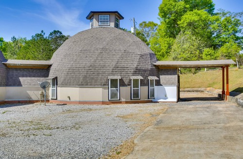 Kokomo House | Quiet, Quirky Country Escape Near Pearl River!