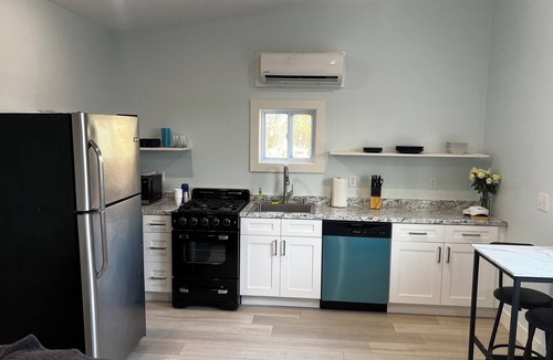 Burton Valley Apartment | Quiet Studio Apartment Near Belmont, Vandy, and Lipscomb