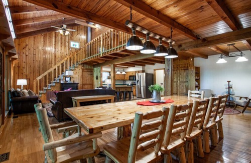 Walland Cabin | Quietside Cabin: Sunroom, Fire Pit, Theater Den, & Stunning Views