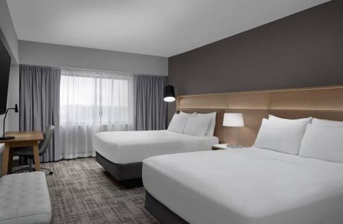 Cedar Rapids Hotel | Radisson Hotel Cedar Rapids