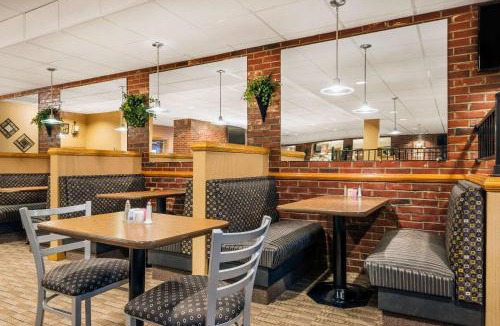 Paintsville Hotel | Ramada by Wyndham Paintsville Hotel & Conference Center