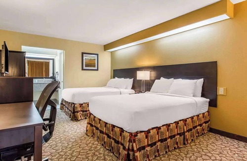 Santee Hotel | Ramada by Wyndham Santee I-95