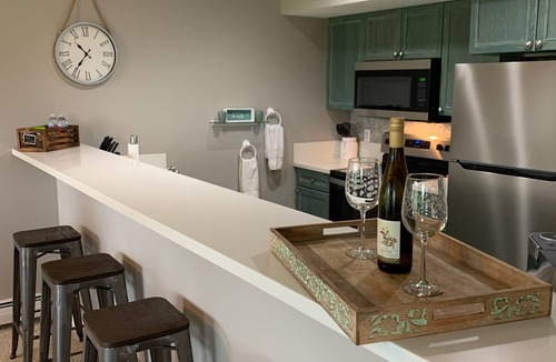 Acme Condo | Rare opening for prime Cherry Festival dates July 5-9. Book now!