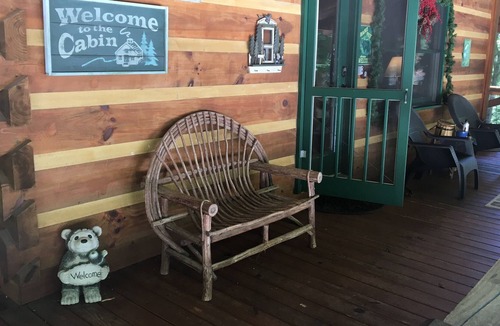 Dial Cabin | Real Log Cabin Blue Ridge GA Family & Couples Getaway with fireplaces & hottub