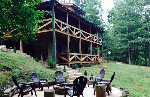 Dial Cabin | Real Log Cabin Blue Ridge GA Family & Couples Getaway with fireplaces & hottub