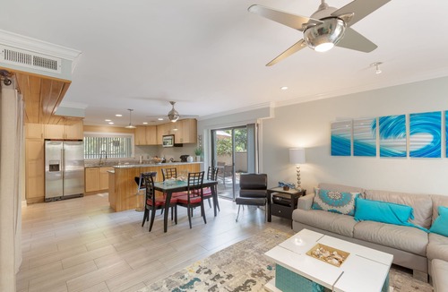 Folly Field Villa | Recently Renovated 3 Br, 300 Yards From Beach, Dogs Okay