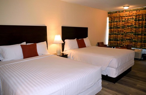 Gold Rock Hotel | Red Carpet Inn Battleboro