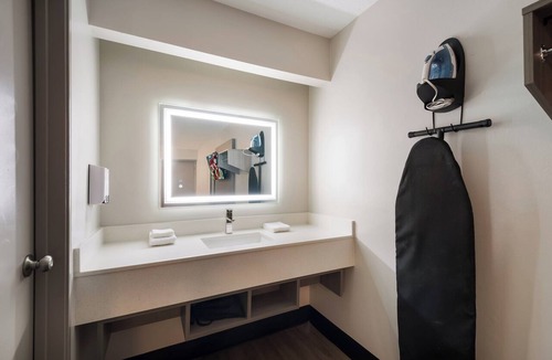 Graysville Hotel | Red Roof Inn Chattanooga - Hamilton Place