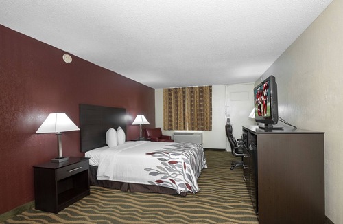 Murray Hotel | Red Roof Inn Murray