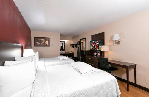 Thurston Hotel | Red Roof Inn PLUS+ Ann Arbor - U of Michigan North