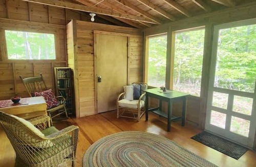 Frankfort Cabin | Red Shutters Rustic Cottage CSA Private Community
