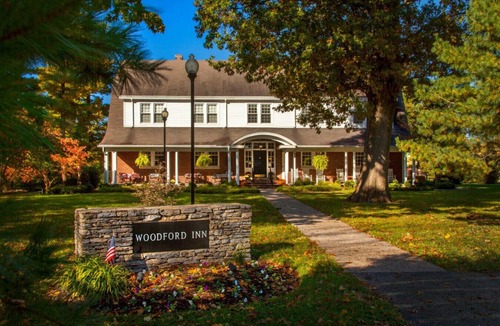 Versailles Bed & Breakfast | Refined Comfort Near Kentucky`s Finest Farms