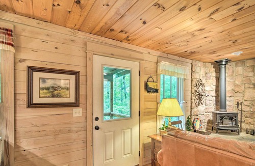 Chatsworth Cabin | Rejuvenating 'Emerson's Cabin' in Chatsworth!