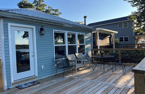 Elkhart Cabin | Relax and Unwind at the Cozy Cabin on Heaton Lake.