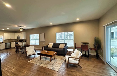 Grandville Condo | Relax in Comfort! 2BR Condo Close to Grand Rapids