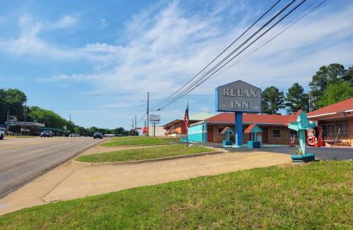 Daingerfield Hotel | Relax Inn Daingerfield Near Mount Pleasant TX