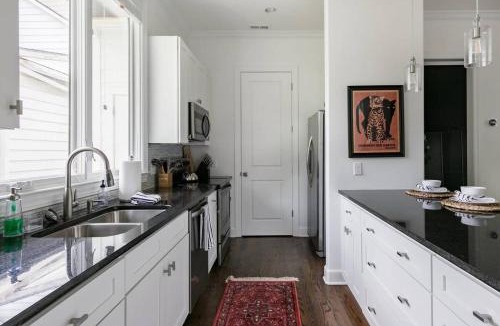 East Nashville House | Relax into Urban Chic at a Textured East Nashville