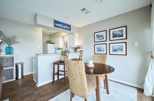Hot Springs Condo | Relax sitting on your private balcony with views of Lake Hamilton.