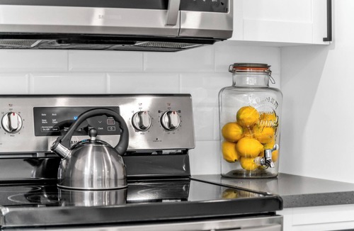 Victoria Park House | Relaxing Getaway, Minutes to Beach, Las Olas & DT
