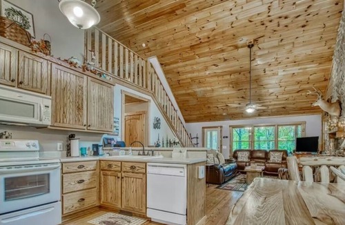 Sautee Nacoochee Cabin | Relaxing Helen, Ga Cabin Min from Helen, Sleeps 12 with Hot Tub & Firepit!