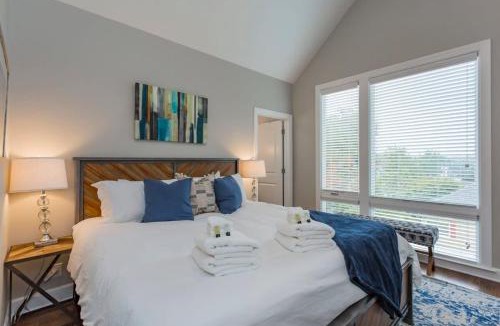 East Nashville House | Relaxing Home in East Nash Walk to Shops and Cafes