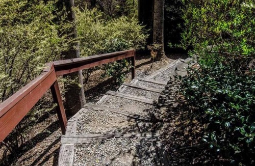Skyland Cabin | Relaxing Mountain Retreat with Hot Tub & Privacy- Asheville-PGA Tour