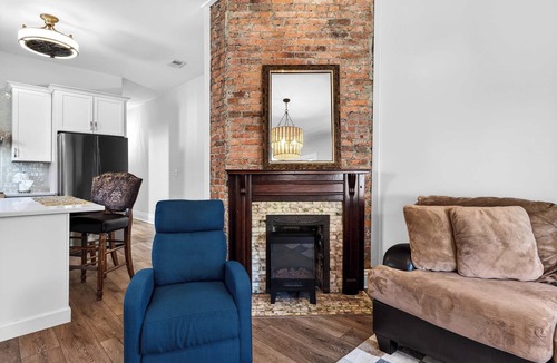 Shelby Park Apartment | Relaxing Old Louisville home near Bourbon District