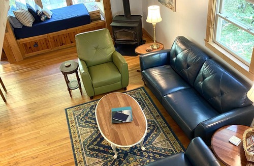 Mars Hill House | Relaxing Riverfront Cottage Near Asheville, NC