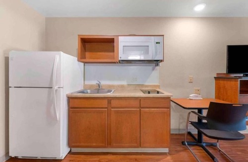 Pelham Apartment | Relaxing Studio 6 Pelham|1 Full Bed, Nsmk|Kitchen
