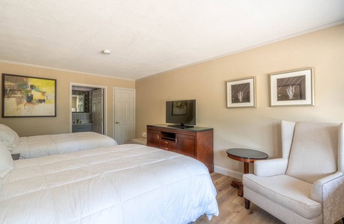 Wappapello Resort | Remodeled 2 queen room w/high speed internet