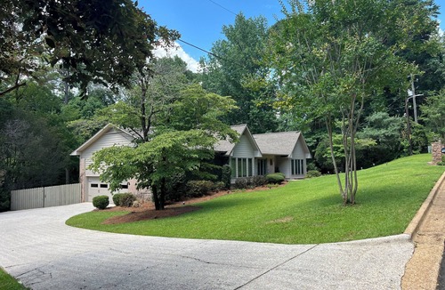 Tuscaloosa House | Remodeled 3BR golf course paradise w/private cul-de-sac on the 18th hole @NRYC