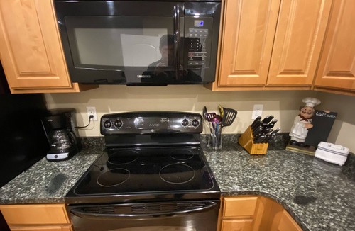 Elizabethtown Apartment | Renaissance Gardens 102 C ~