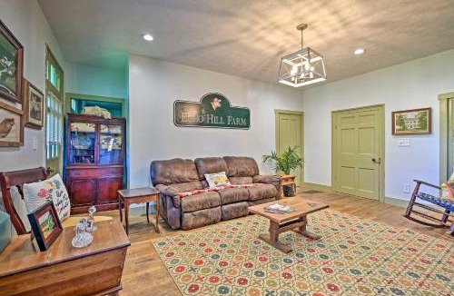 Plummers Landing House | Renovated KY Farmhouse Retreat w/Pasture Views!