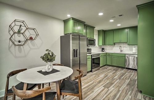 Broadmoor House | Residential Baton Rouge Vacation Rental!