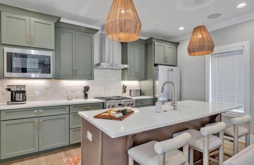Berry Hill House | Resonant - 2 Townhomes - 2 Private Rooftop Decks