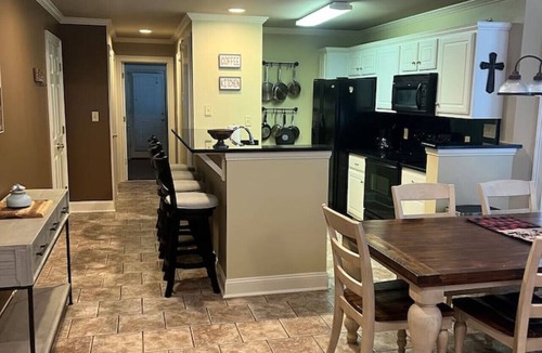 Iuka House | Resort Escape near Pickwick Lake